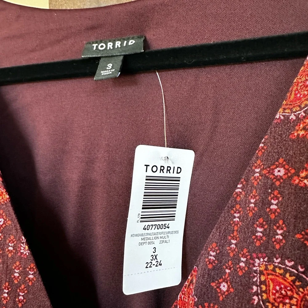 TORRID MIDI WASHABLE GAUZE RUFFLE SURPLICE NECK EMPIRE WAISTE DRESS WITH POCKETS - Picture 7 of 9